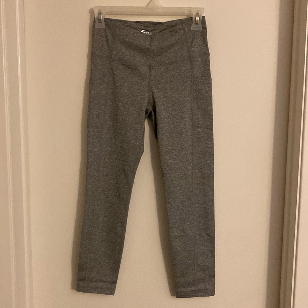 Zyia Pocket Leggings